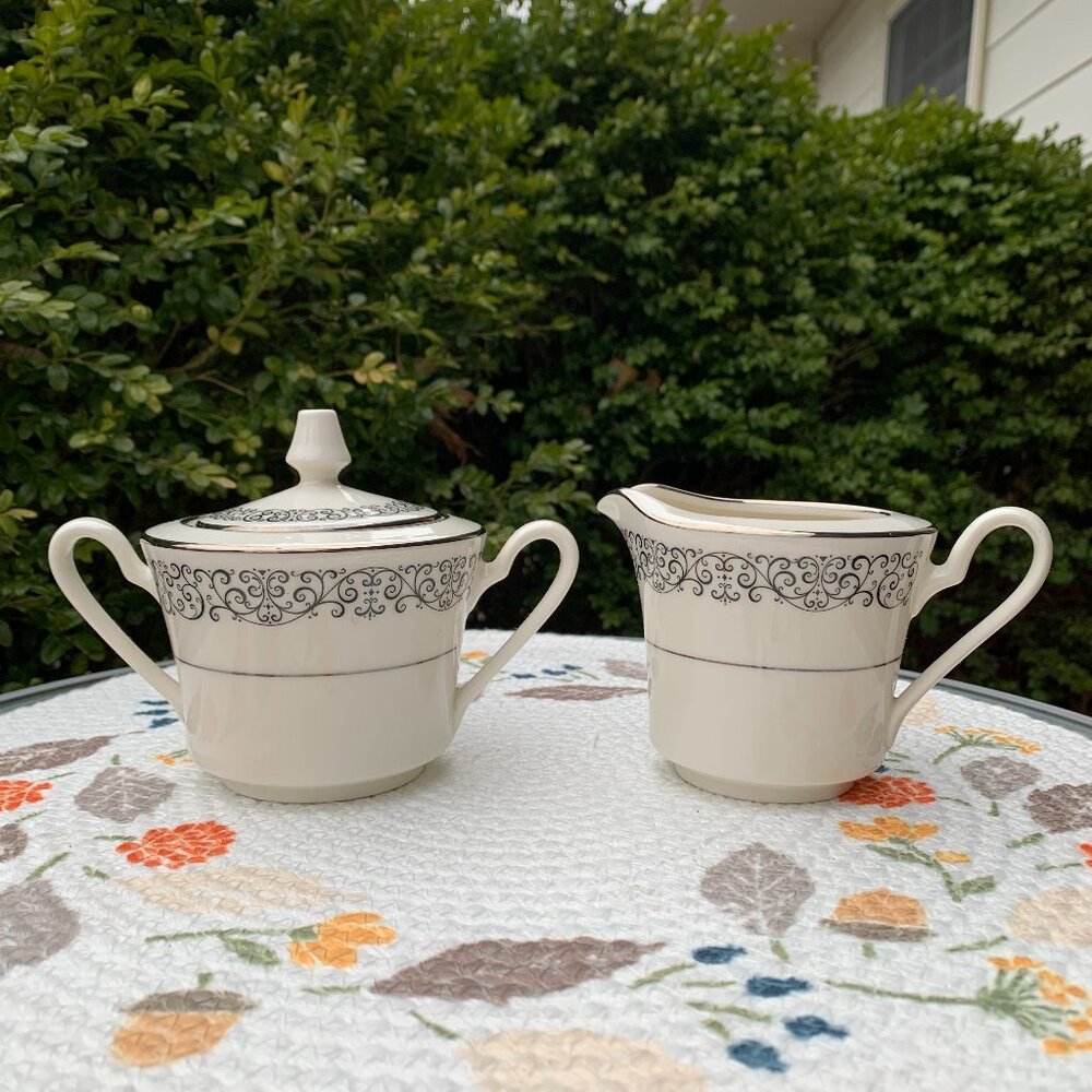 Vtg 70s Noritake Hawthorne 7122 Sugar & Creamer 2pc Set